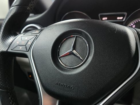 Used 2014 Mercedes-Benz CLA 250 4MATIC image 25