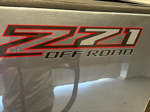 Used 2022 Chevrolet Colorado Z71 AWD/4WD image 26