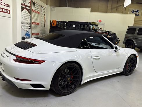 Used 2017 Porsche 911 Cabriolet image 8