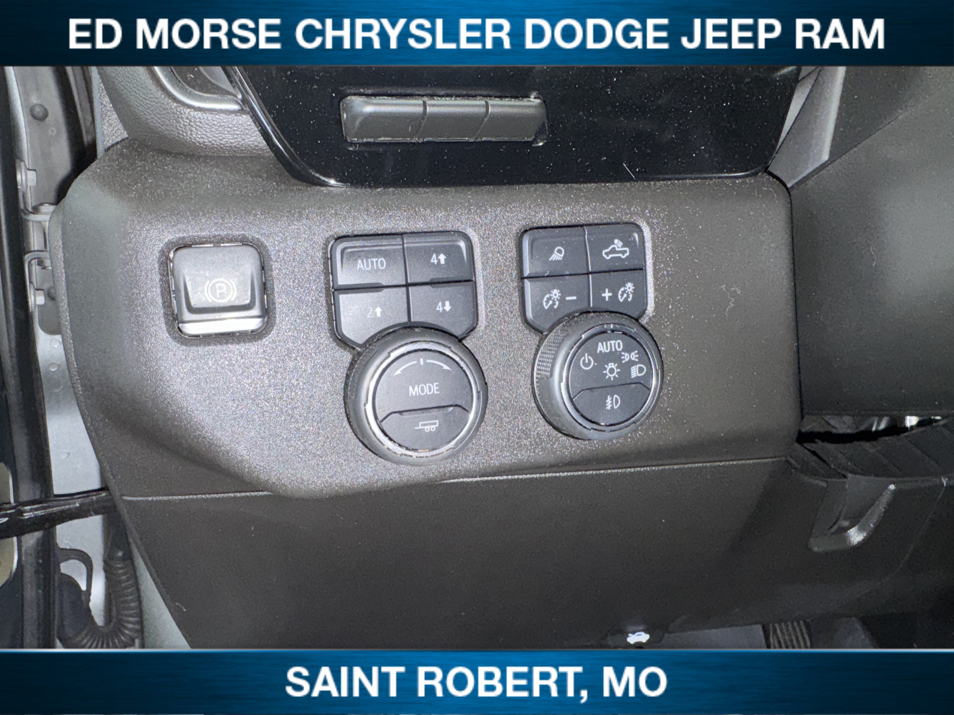 Used 2024 Chevrolet Silverado 2500 LTZ w/ LTZ Plus Package AWD/4WD image 24