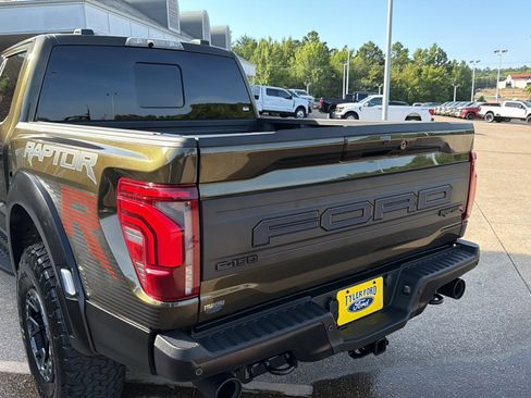 Used 2025 Ford F150 Raptor w/ Equipment Group 803A Raptor R AWD/4WD image 11