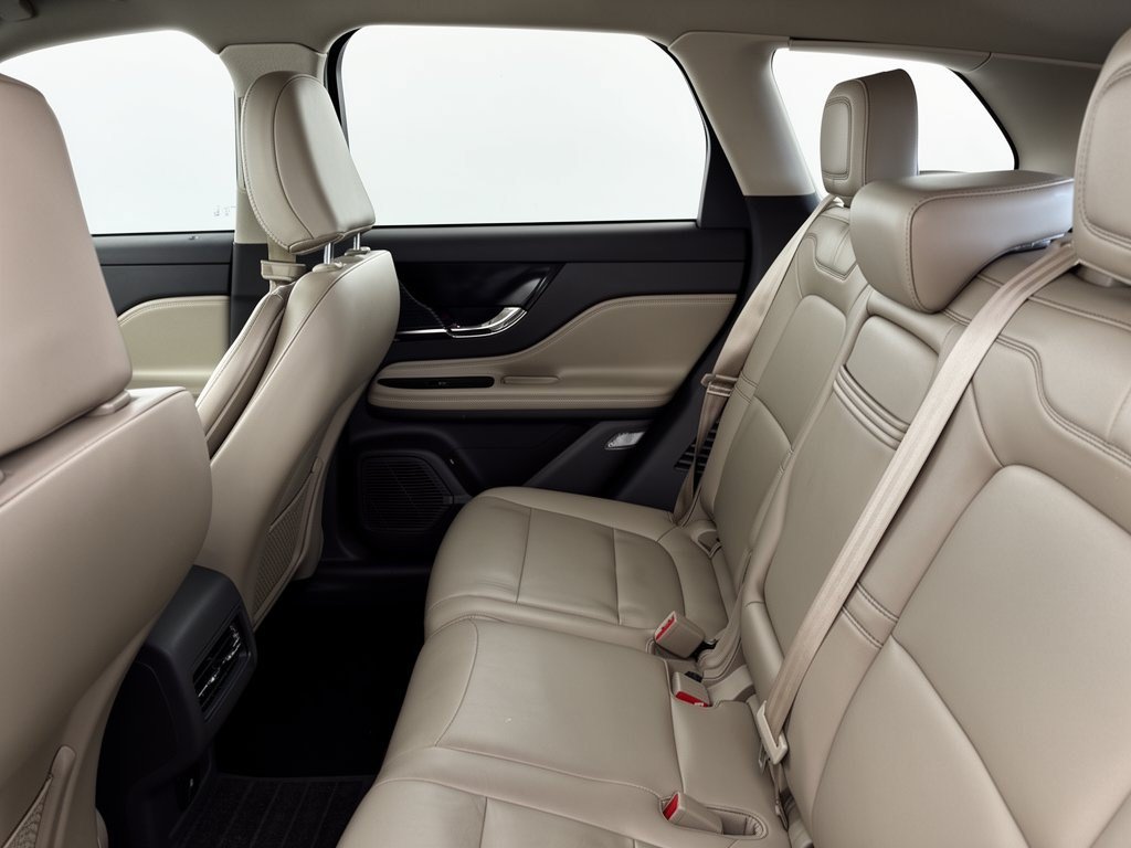 Used 2021 Lincoln Corsair FWD w/ Convenience Package image 25