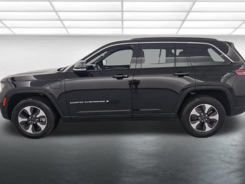 Used 2024 Jeep Grand Cherokee Limited 4xe AWD/4WD image 4