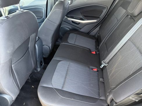 Used 2018 Ford EcoSport SE w/ SE Convenience Package image 16