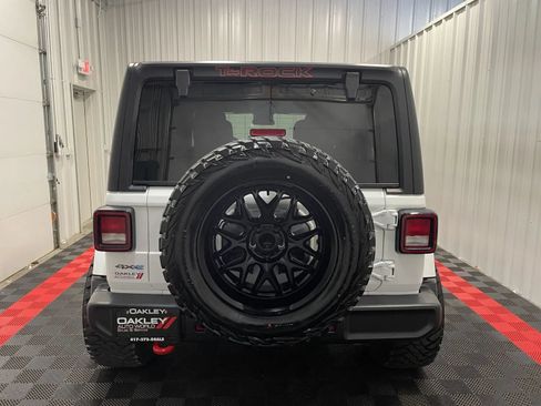 Used 2024 Jeep Wrangler Unlimited w/ Convenience Group AWD/4WD image 7