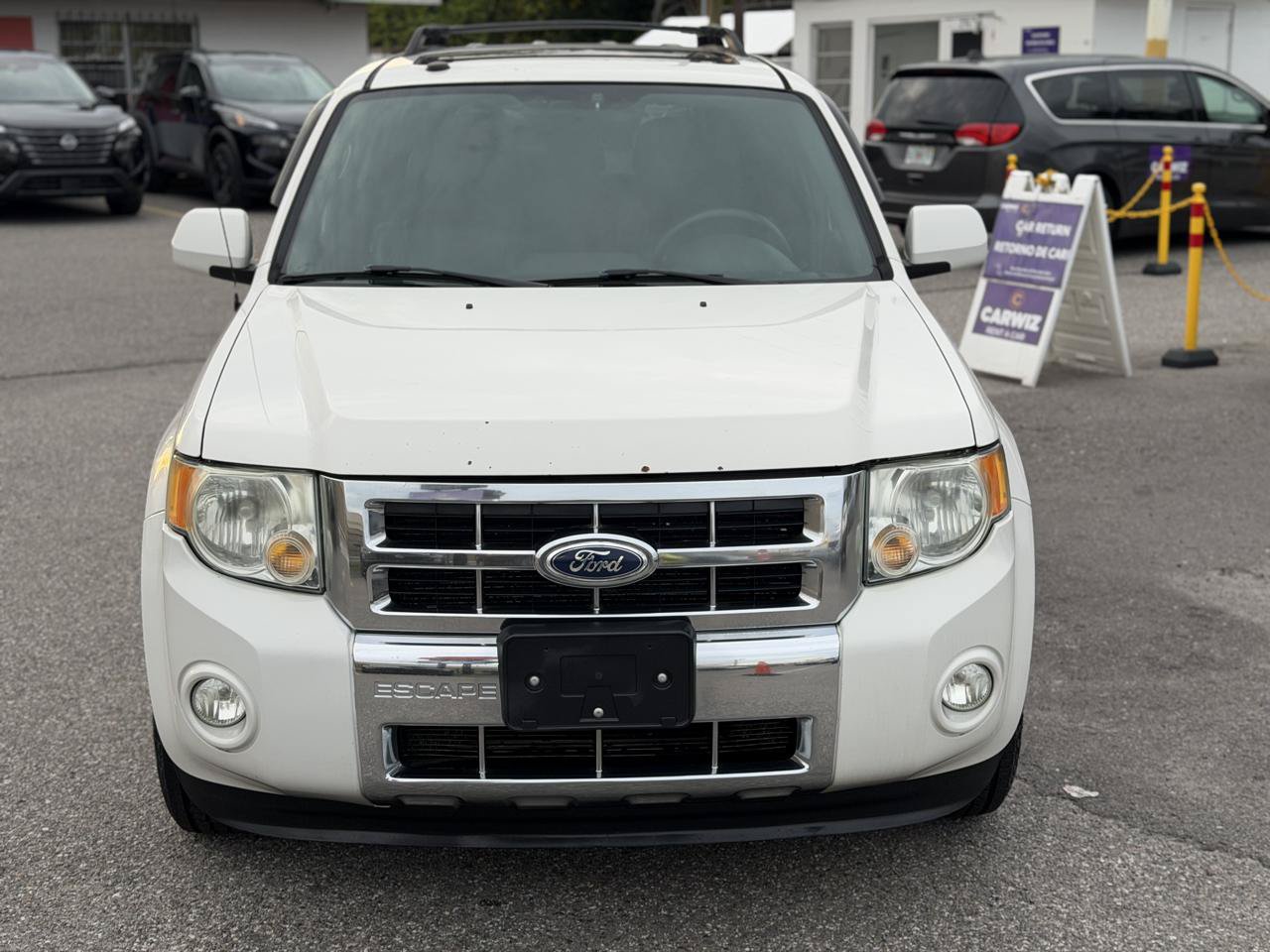 Used 2010 Ford Escape Limited AWD/4WD image 2