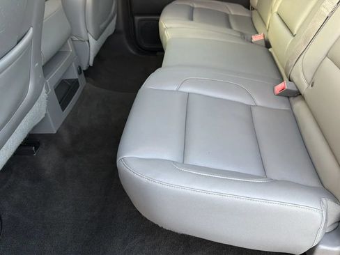 Used 2015 GMC Sierra 2500 SLT w/ Duramax Plus Package AWD/4WD image 25