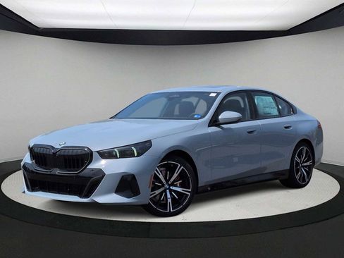 New 2026 BMW 530i xDrive w/ M Sport Package AWD/4WD image 1