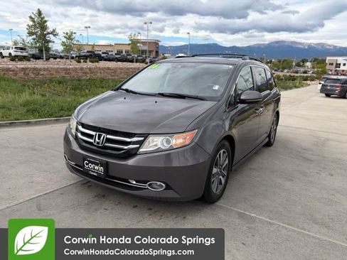 Used 2016 Honda Odyssey Touring Elite image 4