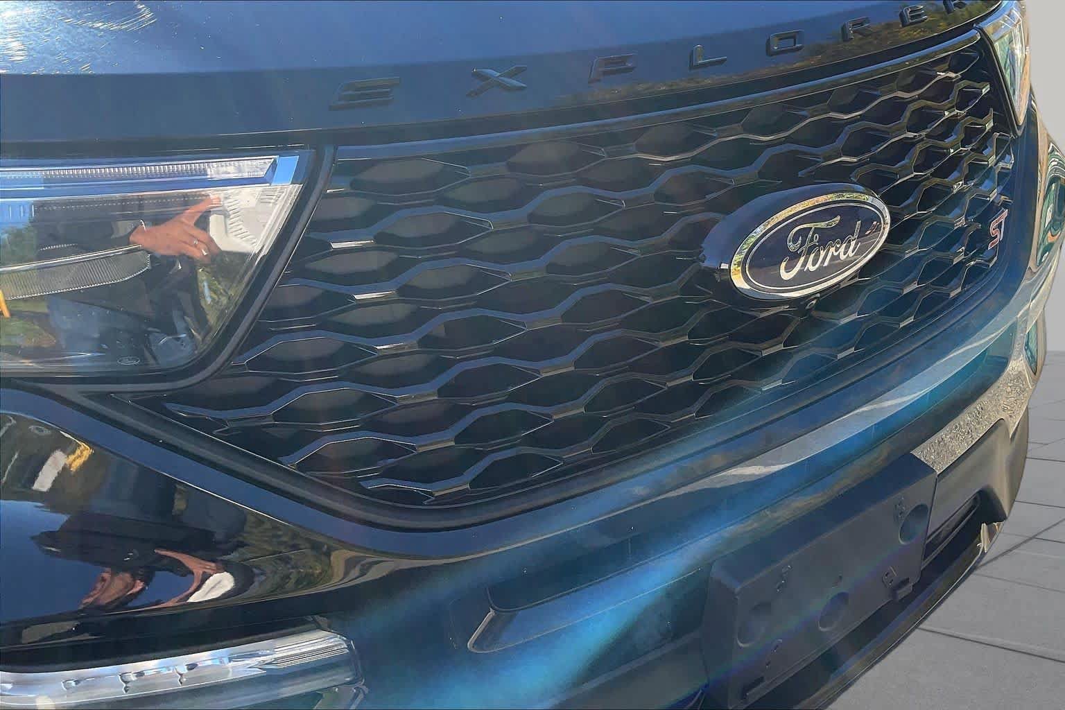 Used 2021 Ford Explorer ST w/ Equipment Group 401A AWD/4WD image 31
