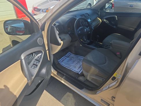 Used 2012 Toyota RAV4 4WD w/ Value Pkg image 9