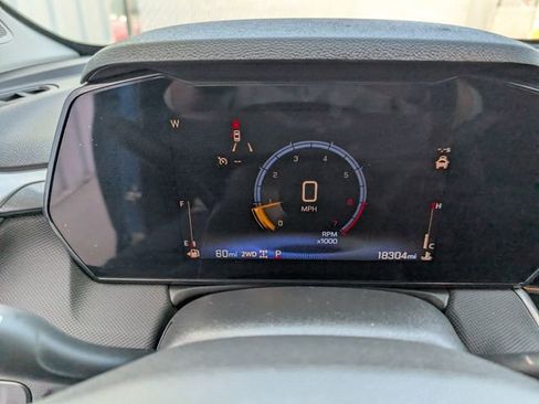 Used 2025 Chevrolet TrailBlazer LT AWD/4WD image 14