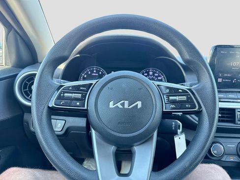 Used 2023 Kia Forte LXS w/ LXS Technology Package FWD image 12