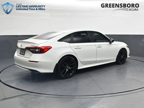 Used 2024 Honda Civic Sport image 5