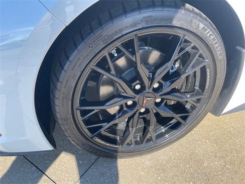 Used 2025 Chevrolet Corvette Stingray Preferred Cpe w/ Battery Protection Package image 6