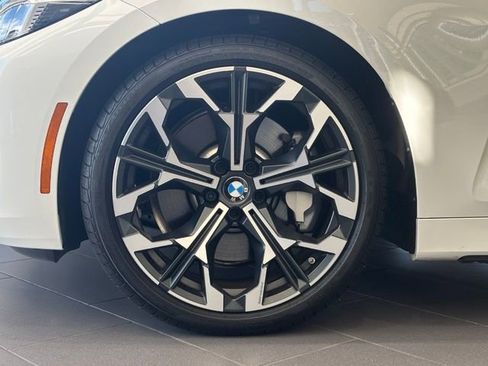 Certified 2025 BMW 430i xDrive Coupe w/ Convenience Package AWD/4WD image 4