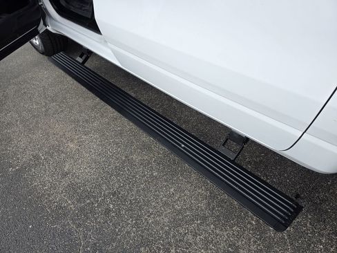 Used 2024 RAM 1500 Laramie image 38