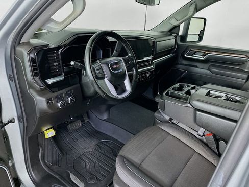 Used 2025 GMC Sierra 2500 SLE w/ SLE Value Package; AWD/4WD image 30