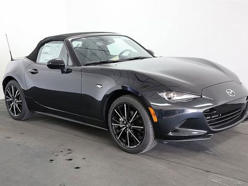 New 2025 MAZDA MX-5 Miata Grand Touring w/ Weather Package image 2