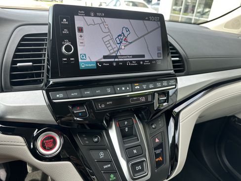 Used 2026 Honda Odyssey Touring image 17