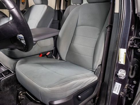Used 2017 RAM 2500 SLT AWD/4WD image 26
