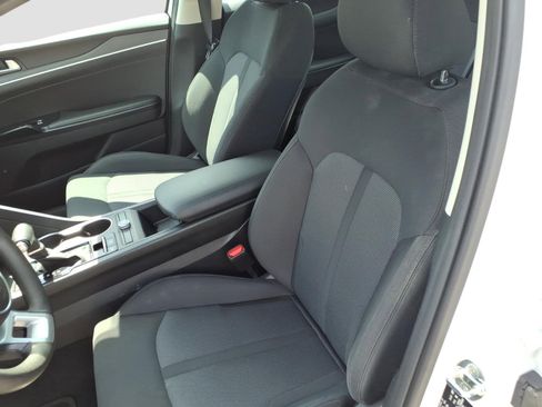 Used 2023 Kia K5 LXS FWD image 10