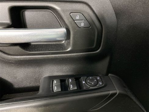 Used 2019 Chevrolet Silverado 1500 Custom w/ Custom Convenience Package image 13