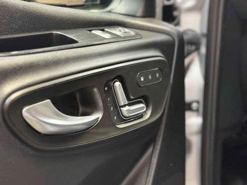 Used 2023 Mercedes-Benz Sprinter 2500 image 63