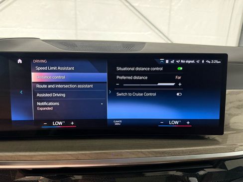 Used 2023 BMW X7 xDrive40i w/ M Sport Package AWD/4WD image 24