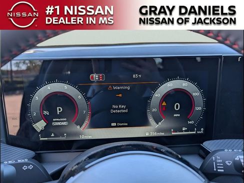 New 2026 Nissan Kicks SR w/ Cold Weather Package image 9