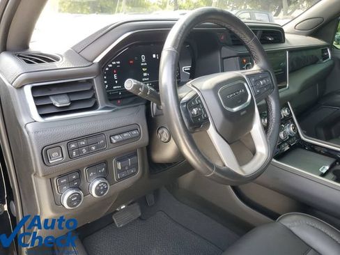 Used 2022 GMC Yukon XL Denali w/ Denali Ultimate Package AWD/4WD image 21