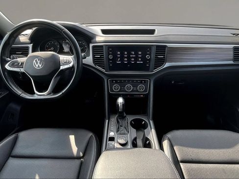 Used 2021 Volkswagen Atlas SE w/ Towing Package AWD/4WD image 7