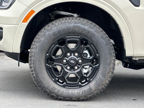 New 2025 Ford Ranger XLT w/ FX4 Off-Road Package image 23