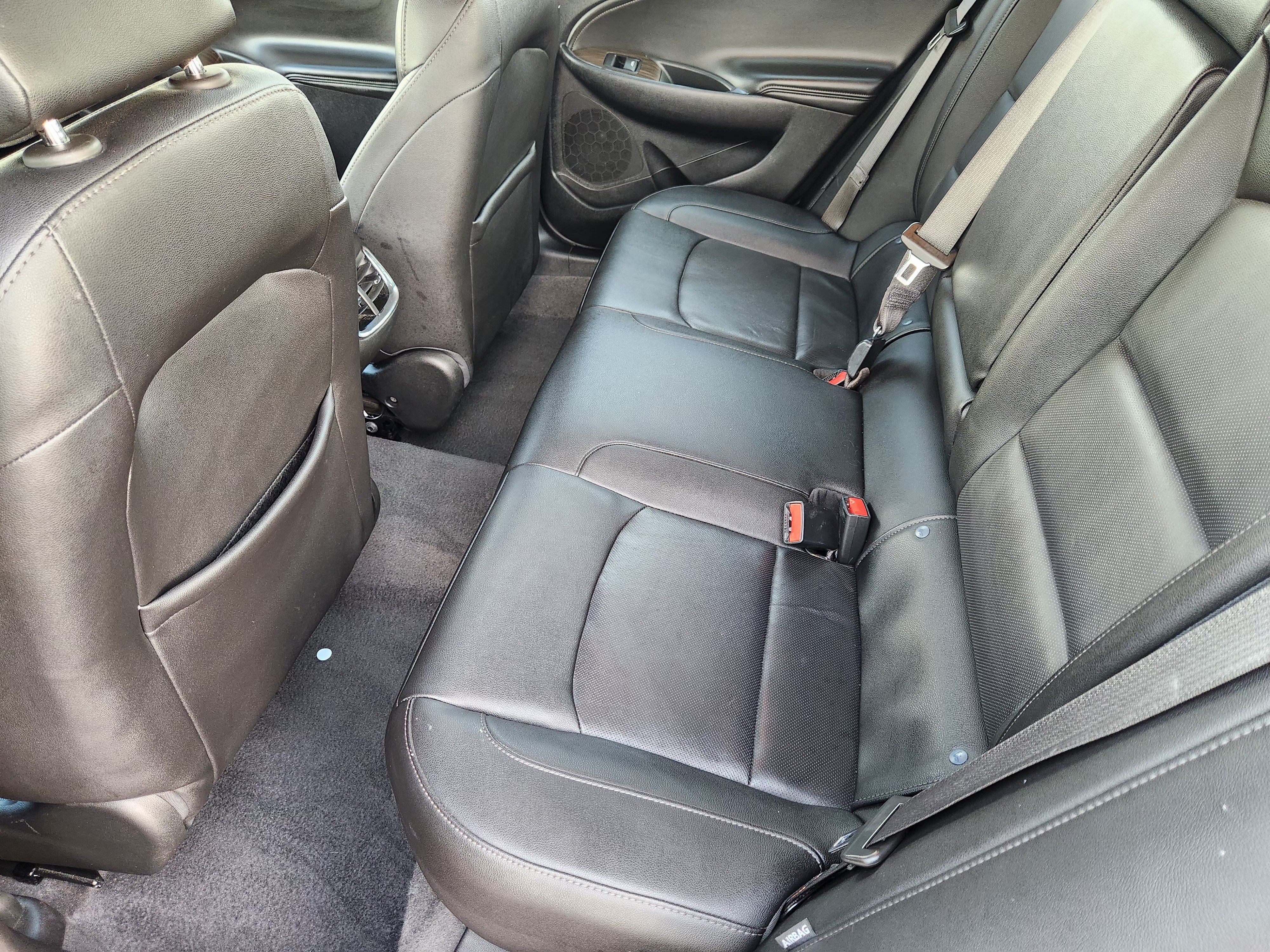 Used 2024 Chevrolet Malibu LT FWD image 30