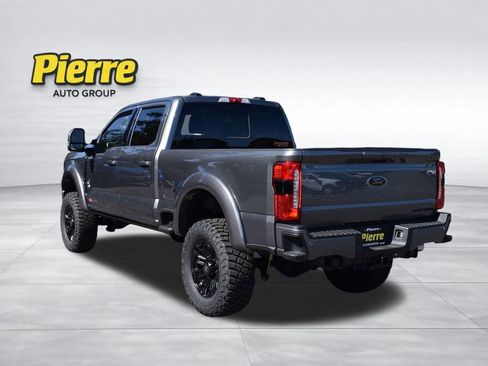 New 2025 Ford F250 XLT w/ Black Appearance Package image 7