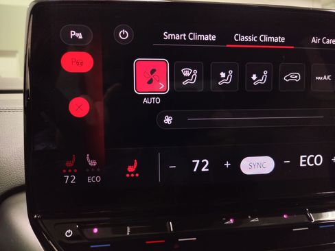 Certified 2023 Volkswagen ID.4 2WD image 19