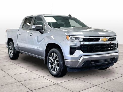 Used 2024 Chevrolet Silverado 1500 LT image 2