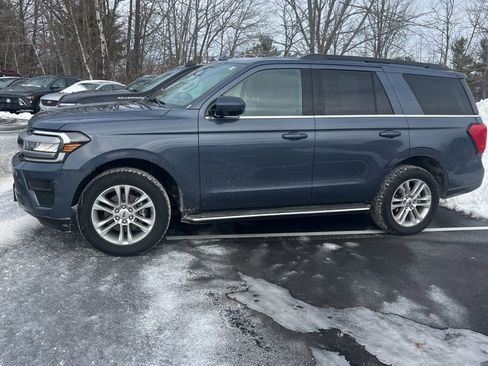 Certified 2023 Ford Expedition XLT image 2