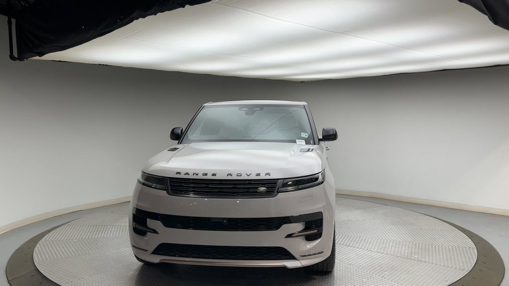 Used 2025 Land Rover Range Rover Sport Dynamic SE AWD/4WD image 7