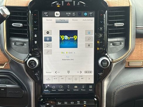 Used 2023 RAM 3500 Limited image 13