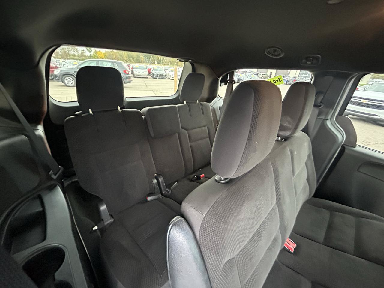 Used 2018 Dodge Grand Caravan SE FWD image 13