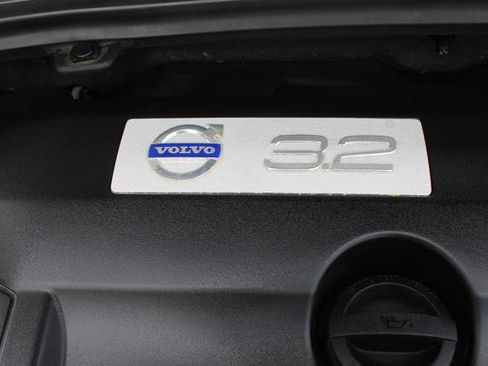 Used 2012 Volvo XC70 3.2 image 36