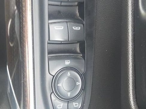 Used 2019 Chevrolet Silverado 1500 LT w/ All-Star Edition AWD/4WD image 18
