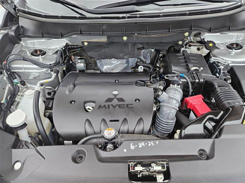 Used 2025 Mitsubishi Outlander Sport SE image 24