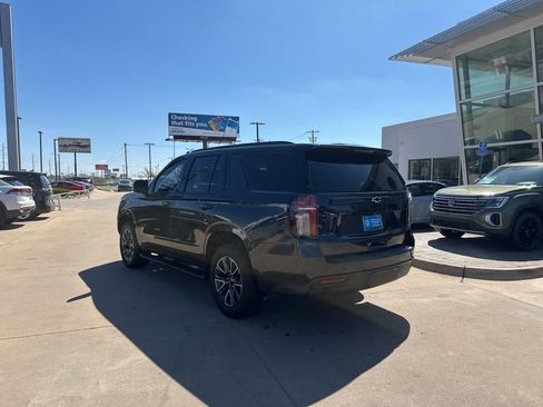 Used 2023 Chevrolet Tahoe Z71 w/ Luxury Package AWD/4WD image 7