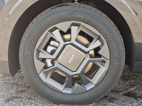 New 2026 Kia Carnival SX FWD image 8