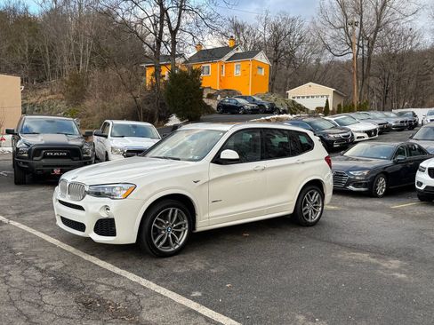 Used 2017 BMW X3 xDrive28i image 3