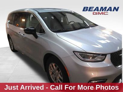 Used 2024 Chrysler Pacifica Touring-L