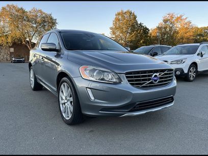 Used 2017 Volvo XC60 T5 Inscription w/ Preferred Option Package