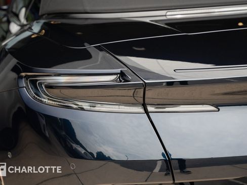 Used 2019 Aston Martin DB11 Volante RWD image 14